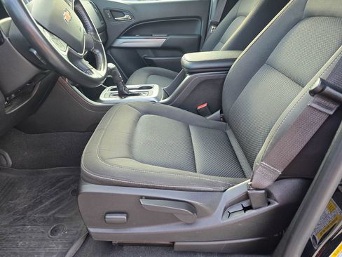 Used 2021 Chevrolet Colorado LT w/ Safety Package AWD/4WD image 10