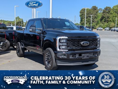 Used 2025 Ford F250 Lariat w/ Lariat Ultimate Package AWD/4WD image 1