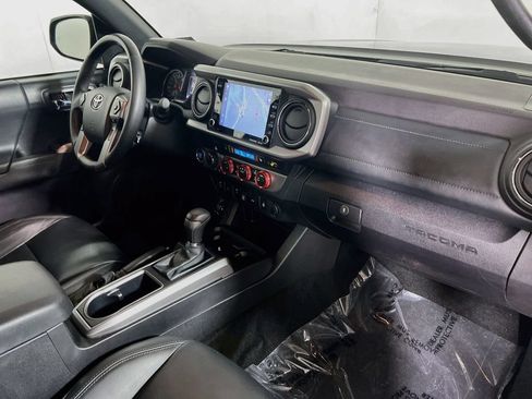 Certified 2023 Toyota Tacoma Limited w/ Nightshade Package AWD/4WD image 25