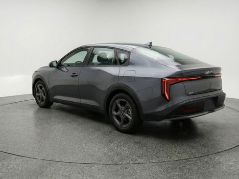 Used 2025 Kia K4 LXS FWD image 6