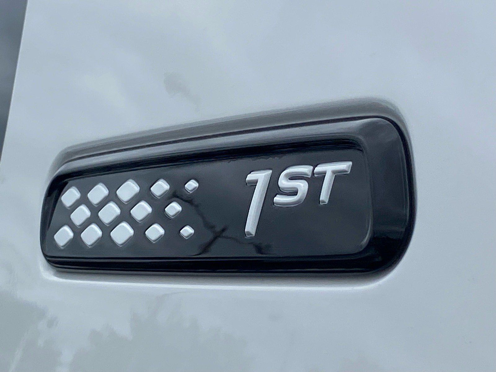 Used 2025 Volkswagen ID. Buzz 1st Edition AWD/4WD image 5
