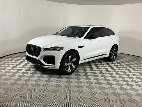 Used 2025 Jaguar F-PACE R-Dynamic S image 1