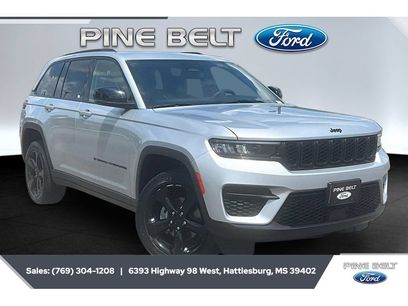 Used 2023 Jeep Grand Cherokee Altitude