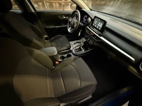 Used 2020 Kia Forte LXS image 19