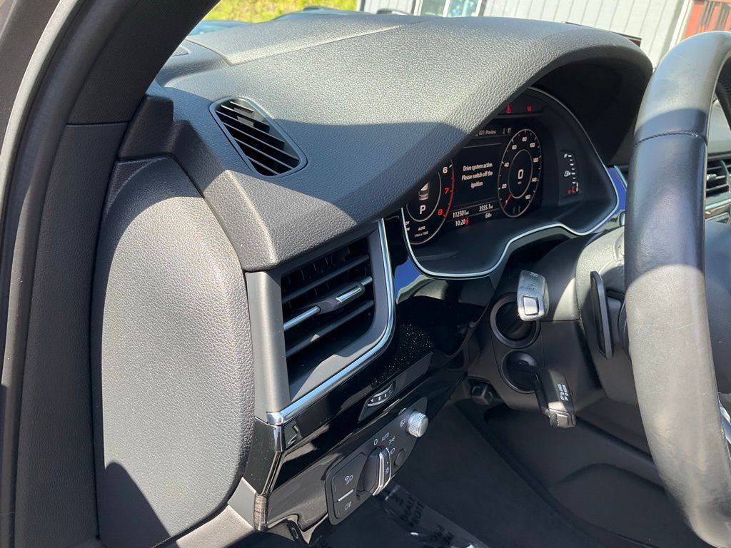 Used 2019 Audi Q7 3.0T Prestige w/ Prestige Package AWD/4WD image 22