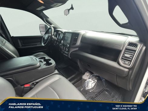 Used 2024 RAM 3500 Tradesman w/ Chrome Appearance Group AWD/4WD image 33