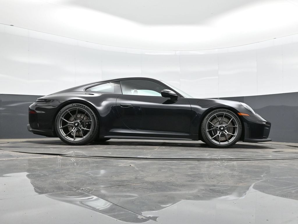 Used 2026 Porsche 911 GT3 RWD image 39