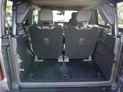 Used 2023 Ford Bronco Black Diamond w/ Sasquatch Package image 22