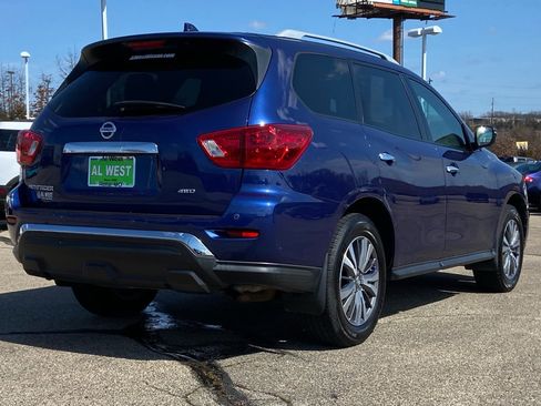 Used 2020 Nissan Pathfinder S image 5