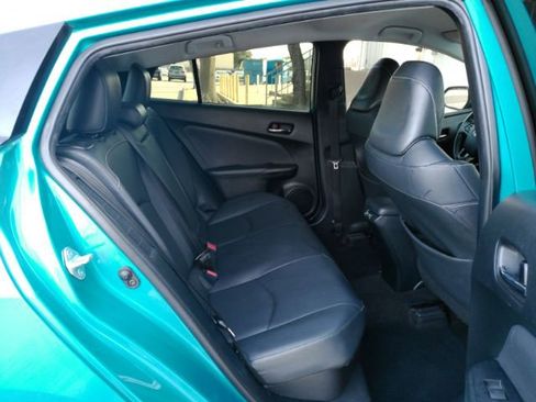 Used 2021 Toyota Prius Prime XLE image 23