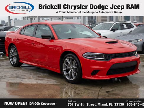 Used 2023 Dodge Charger GT image 3