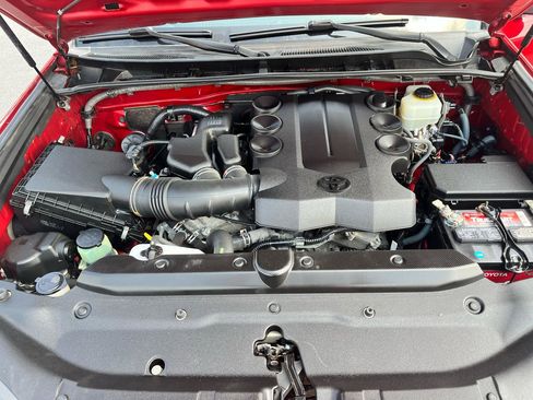 Used 2014 Toyota 4Runner SR5 Premium image 28