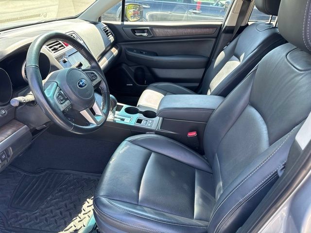 Used 2015 Subaru Outback 2.5i Limited AWD/4WD image 2