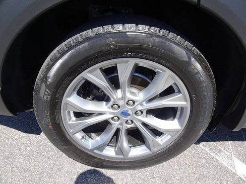 Used 2021 Ford Explorer Limited w/ Equipment Group 301A image 37