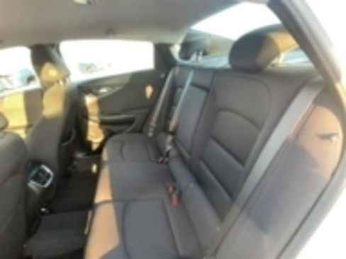 Used 2024 Chevrolet Malibu LT image 12