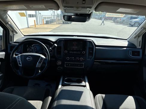 Used 2023 Nissan Titan SV w/ SV Convenience Package AWD/4WD image 19