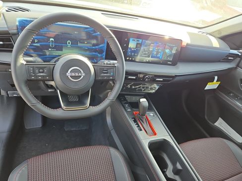 New 2026 Nissan Kicks SR w/ Cold Weather Package AWD/4WD image 34