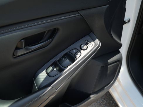 Used 2024 Nissan Sentra S FWD image 5