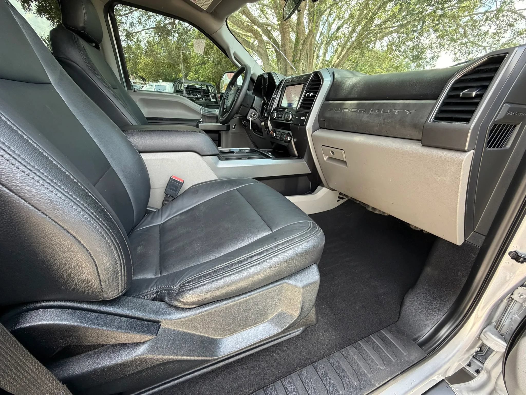 Used 2020 Ford F250 XLT w/ XLT Premium Package AWD/4WD image 30