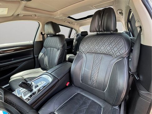 Used 2022 BMW 740i xDrive w/ Premium Package AWD/4WD image 22