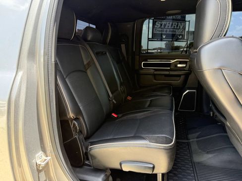 Used 2019 RAM 2500 Laramie w/ Night Edition AWD/4WD image 16