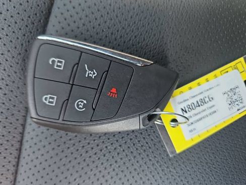 Used 2026 Chevrolet Equinox EV RS FWD image 29