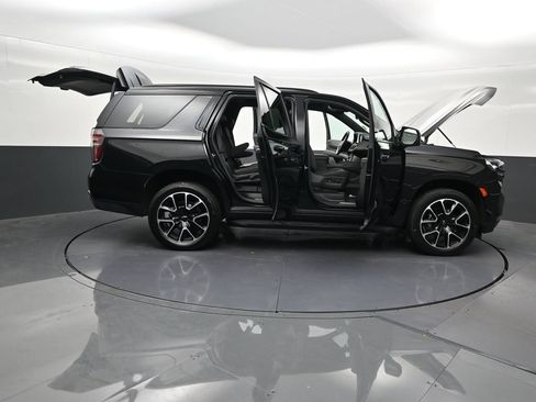 Used 2023 Chevrolet Tahoe RST w/ Luxury Package RWD image 31