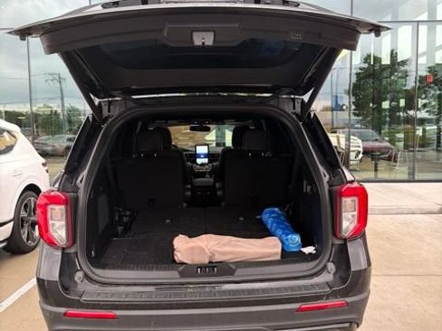 Used 2024 Ford Explorer ST w/ Technology Package AWD/4WD image 19