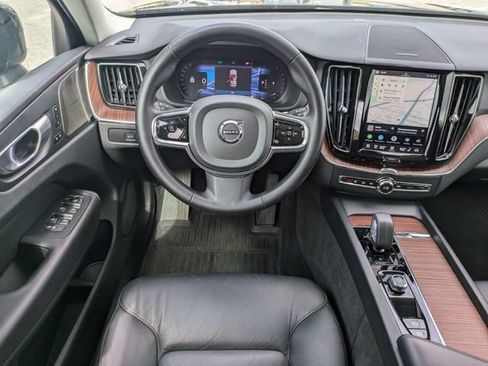 Certified 2024 Volvo XC60 B5 Plus w/ Protection Package Premier AWD/4WD image 21