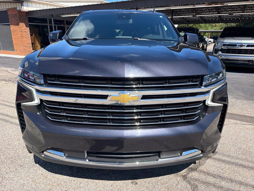 Used 2024 Chevrolet Tahoe LT AWD/4WD image 2