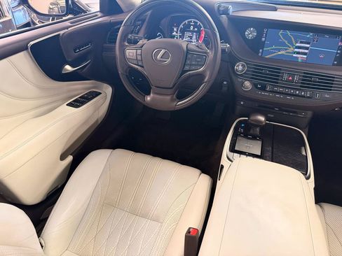 Used 2018 Lexus LS 500 AWD image 18