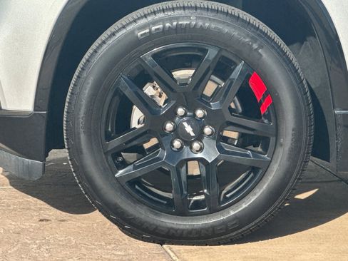 Used 2020 Chevrolet Traverse Premier w/ Redline Edition image 36