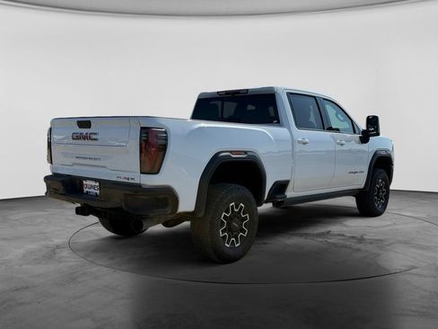 Used 2024 GMC Sierra 2500 AT4X AWD/4WD image 10