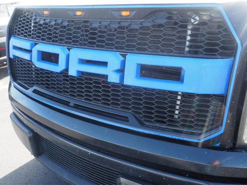 Used 2011 Ford F150 FX4 w/ FX Luxury Pkg image 29