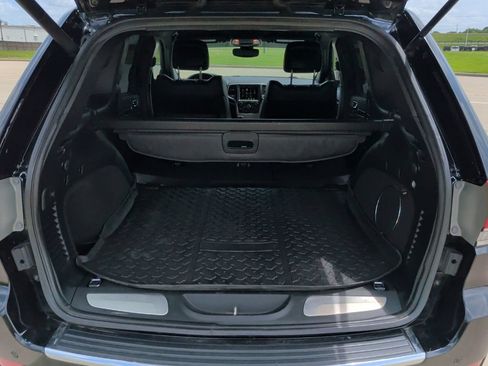 Used 2017 Jeep Grand Cherokee Limited AWD/4WD image 39