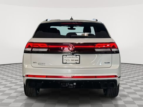 New 2026 Volkswagen Atlas Cross Sport SEL R-Line AWD/4WD image 6