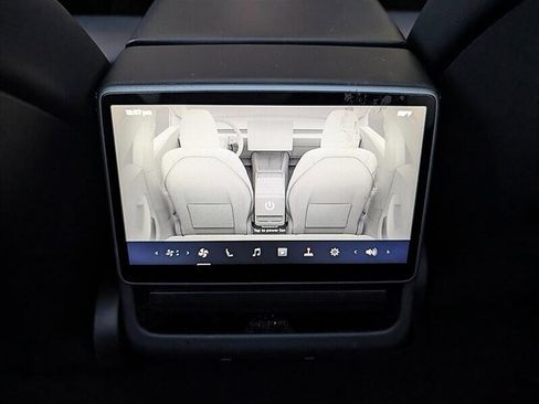 Used 2025 Tesla Model 3 Long Range AWD/4WD image 27