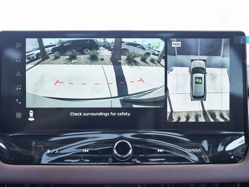 Used 2025 Mitsubishi Outlander SEL image 51