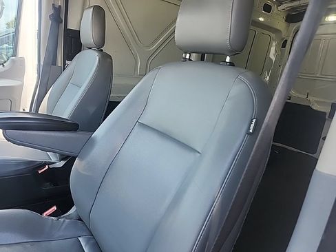 Used 2018 Ford Transit 150 130 Medium Roof RWD image 5