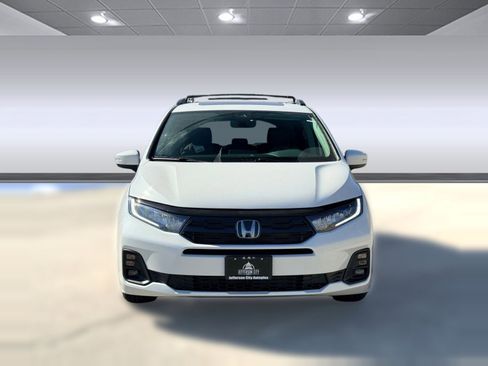 New 2026 Honda Odyssey Touring image 5