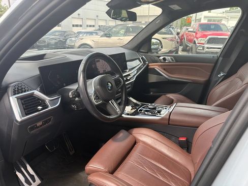 Used 2023 BMW X7 M60i w/ Executive Package AWD/4WD image 12