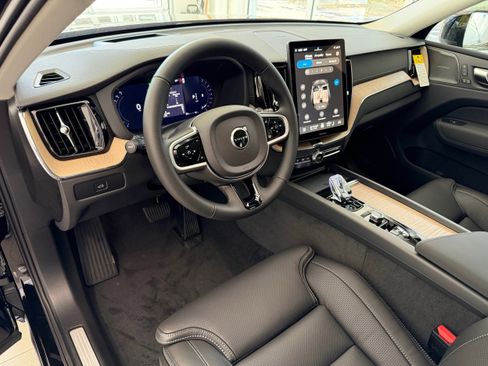 New 2026 Volvo XC60 B5 Ultra w/ Protection Package Premier AWD/4WD image 13