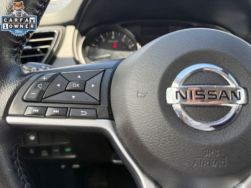 Used 2022 Nissan Rogue Sport SV w/ Technology Package AWD/4WD image 25