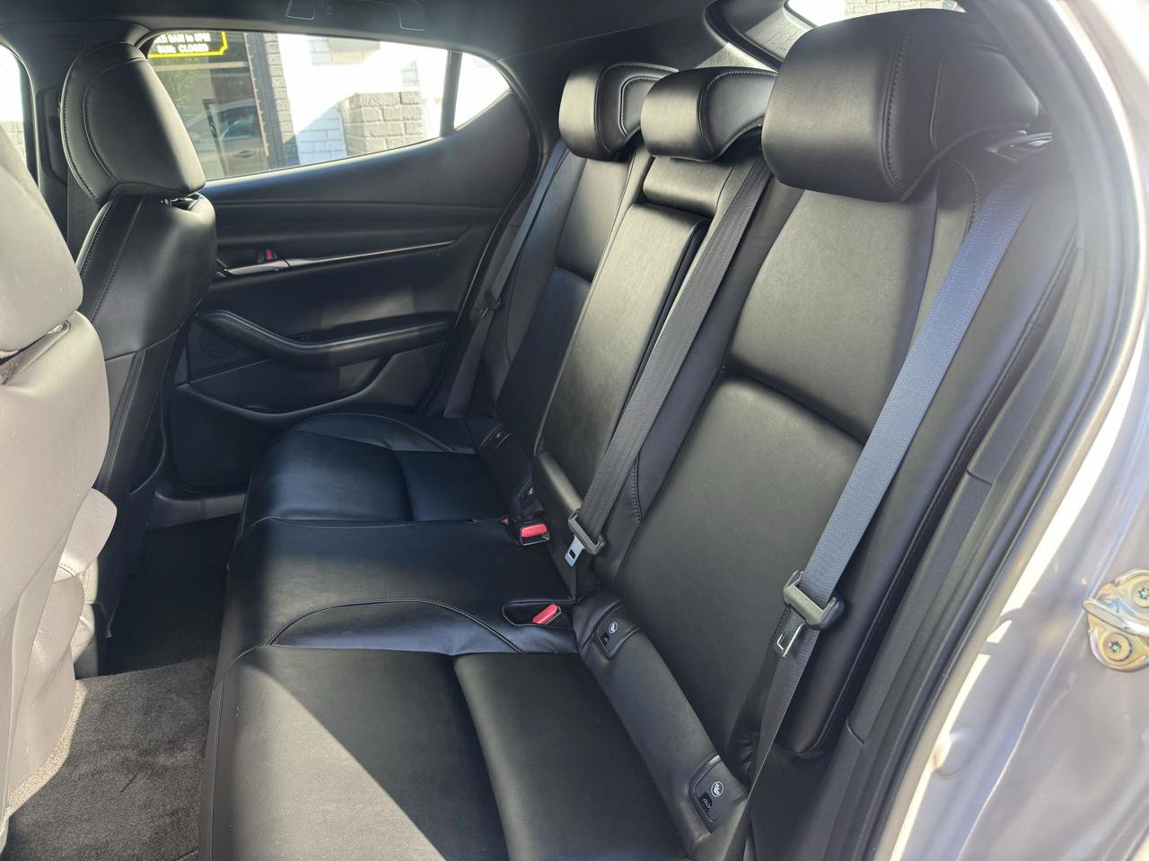Used 2023 MAZDA MAZDA3 s FWD image 22