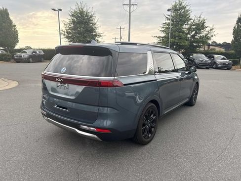 Certified 2023 Kia Carnival SX Prestige FWD image 6