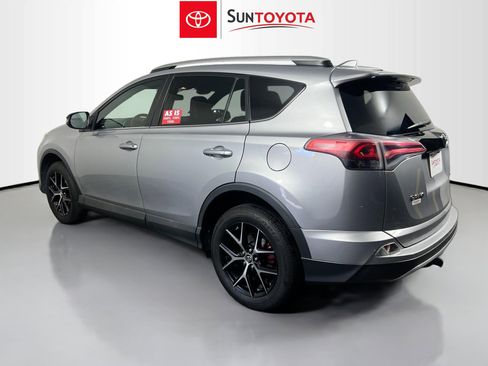 Used 2016 Toyota RAV4 SE image 6