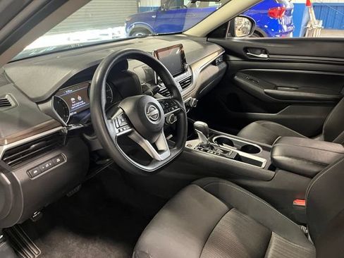 Used 2024 Nissan Altima 2.5 SV FWD image 22