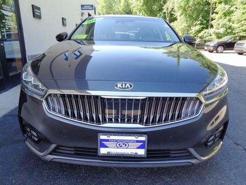 Used 2019 Kia Cadenza Technology FWD image 2