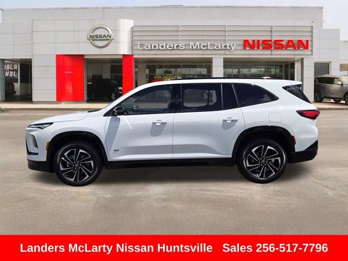 Used 2026 Buick Enclave Sport Touring w/ Power Package FWD image 8