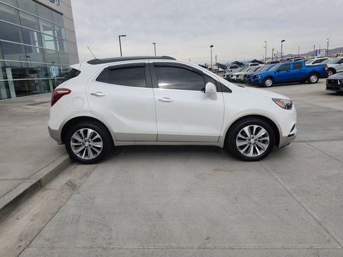 Used 2018 Buick Encore Preferred image 4